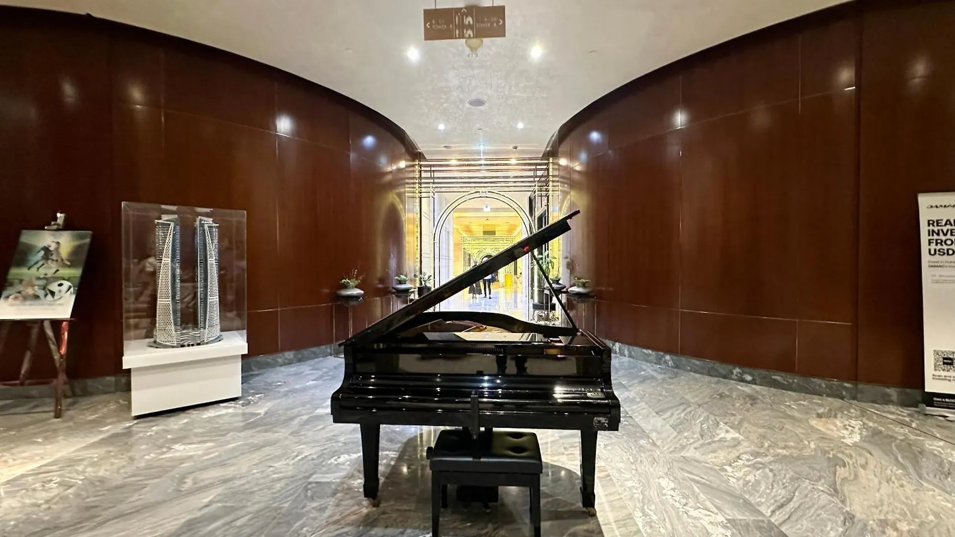 Luxurious 2Bdr Apartment In Paramount Towers With Stunning Burj Khalifa Views Dubai