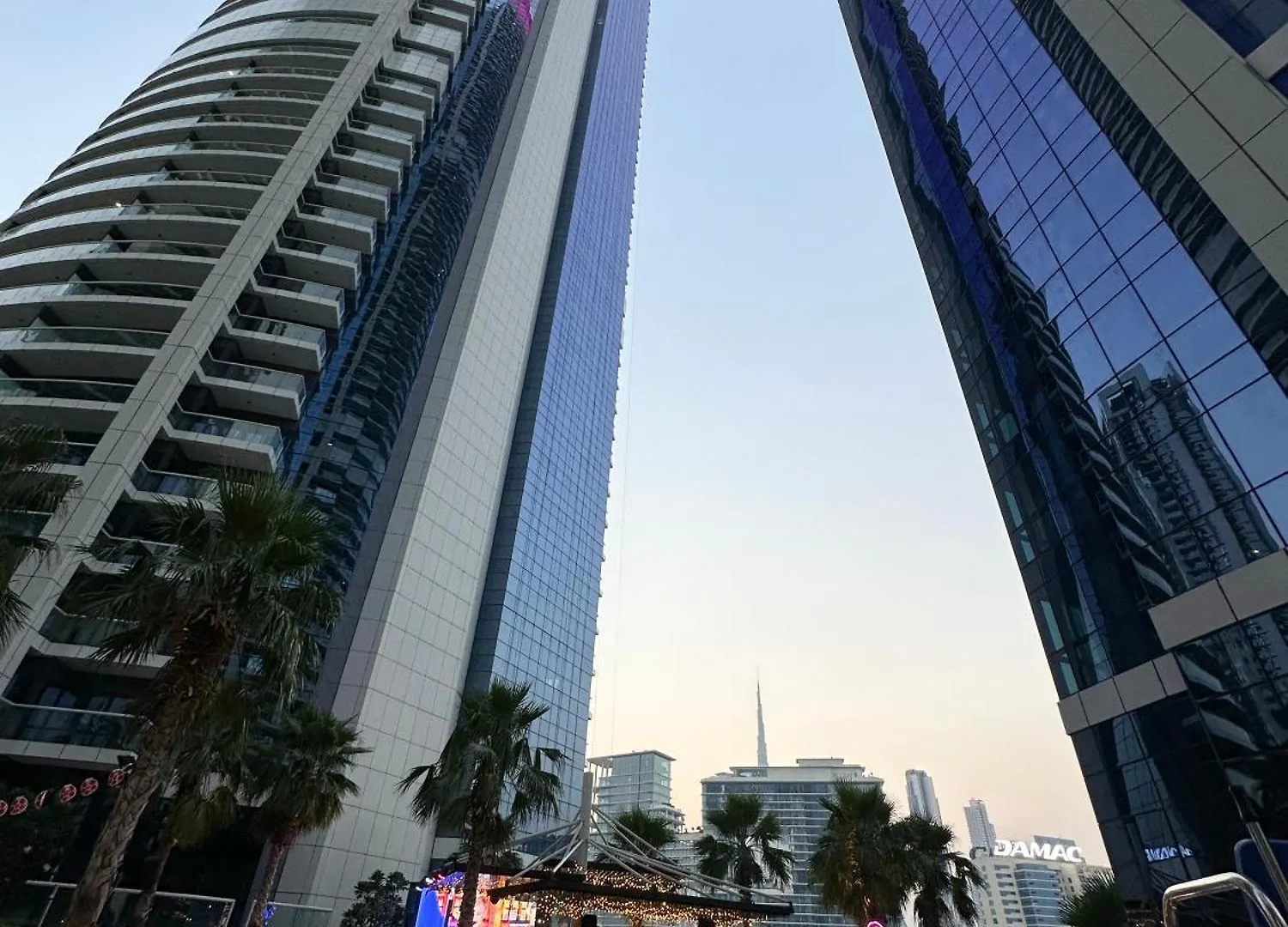 Luxurious 2Bdr Apartment In Paramount Towers With Stunning Burj Khalifa Views Dubai 0*,  United Arab Emirates