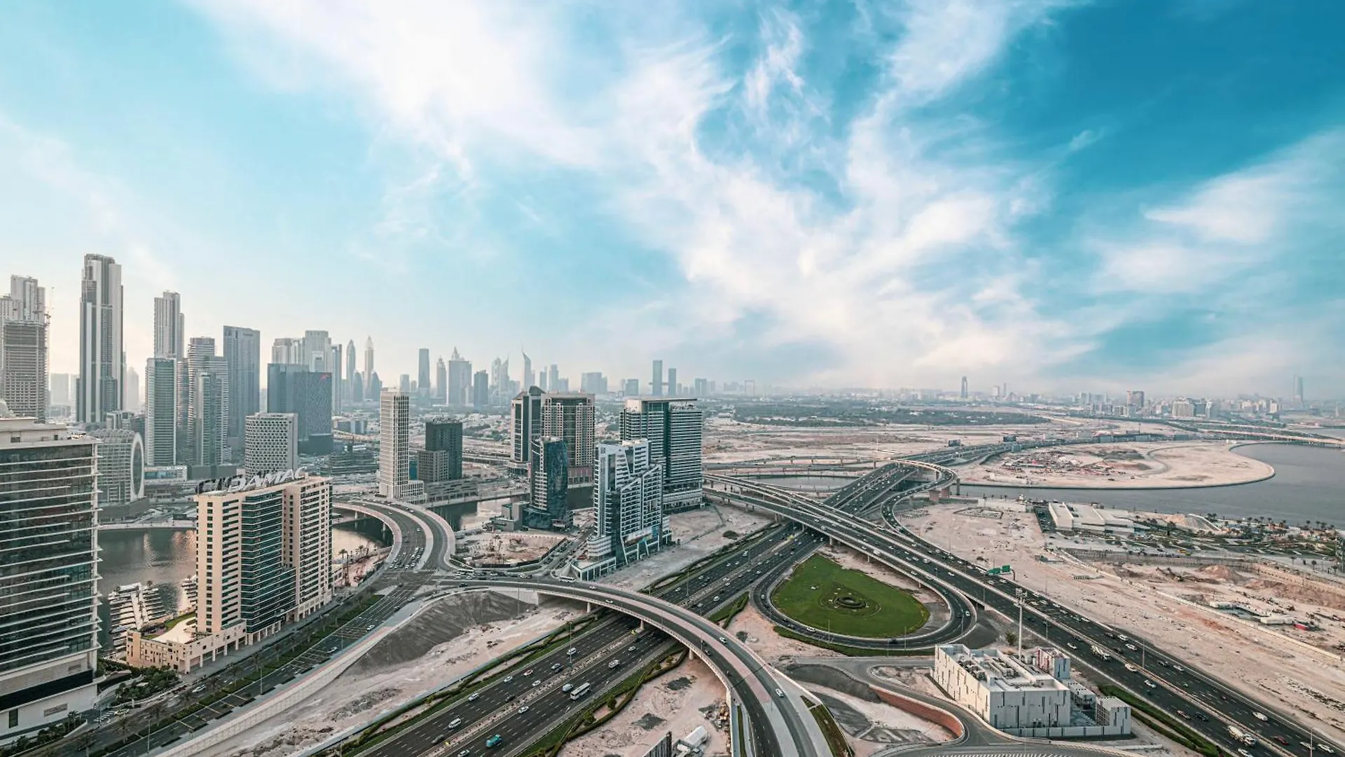 Luxurious 2Bdr Apartment In Paramount Towers With Stunning Burj Khalifa Views Dubai United Arab Emirates