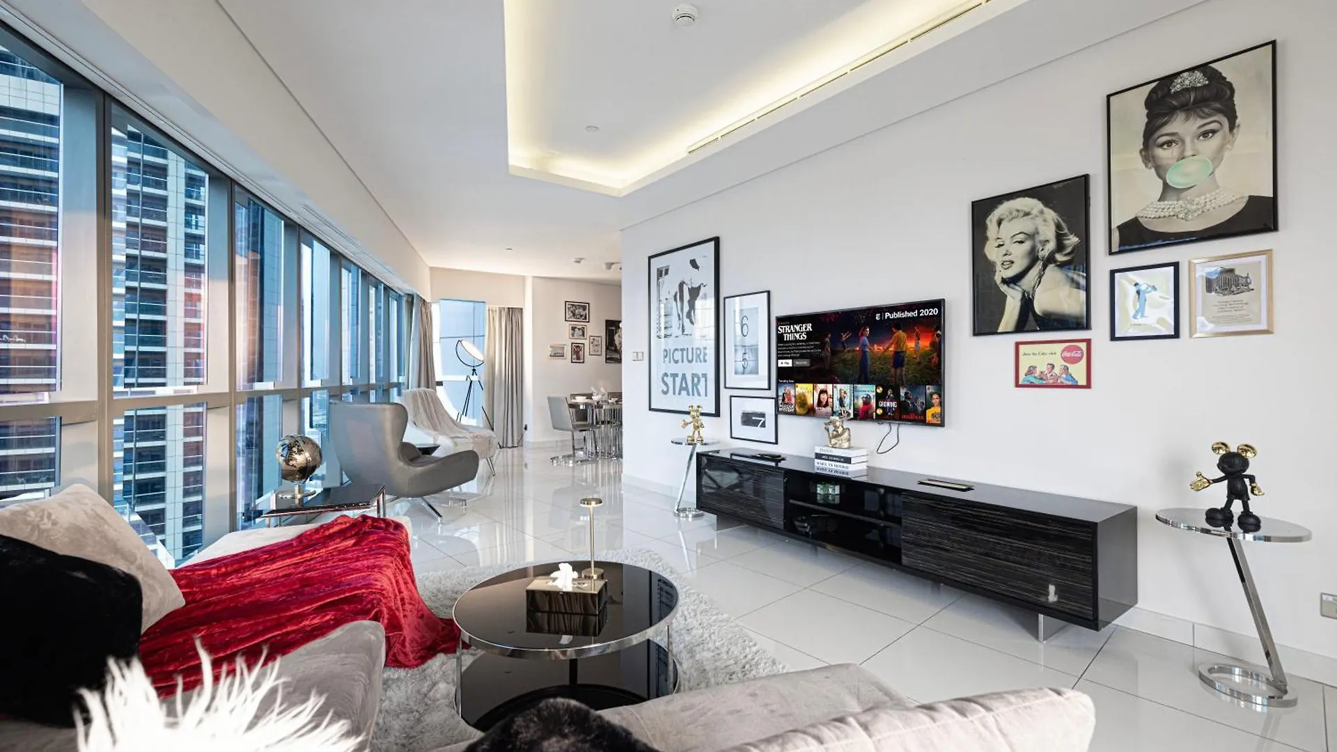 Luxurious 2Bdr Apartment In Paramount Towers With Stunning Burj Khalifa Views Dubai 0*,  United Arab Emirates