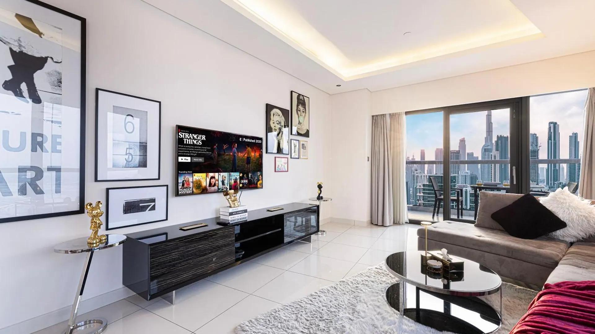 Luxurious 2Bdr Apartment In Paramount Towers With Stunning Burj Khalifa Views Dubai