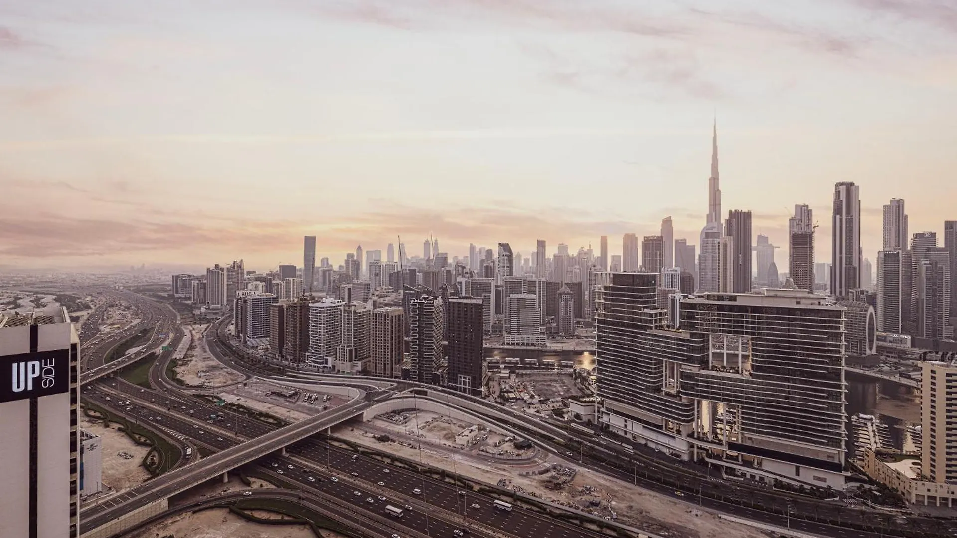 Luxurious 2Bdr Apartment In Paramount Towers With Stunning Burj Khalifa Views Dubai